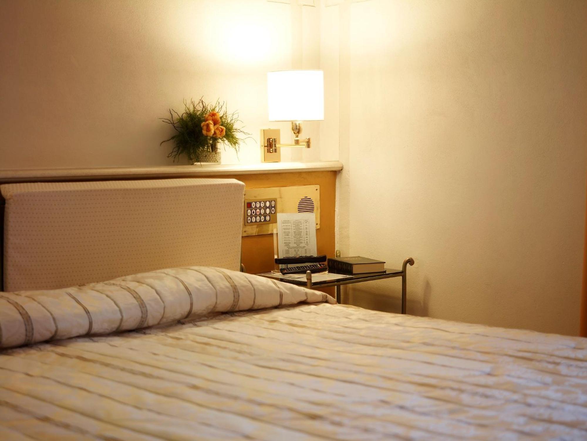 צ'זאנו מדרנו Hotel Parco Borromeo - Monza Brianza חדר תמונה